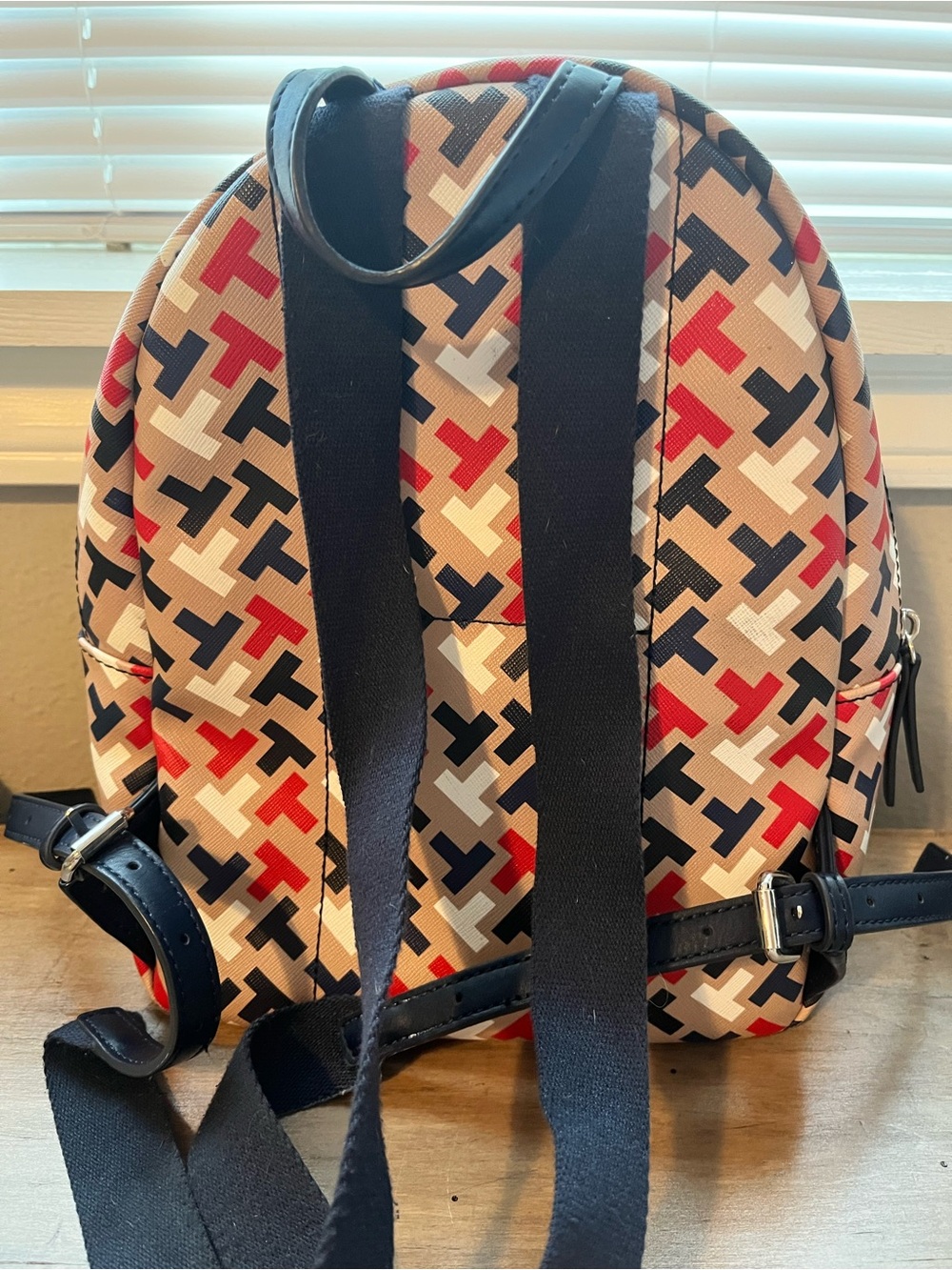 Tommy Hilfiger Beige Backpack with Red, Navy & Cream Logo Pattern - Picture 7 of 8